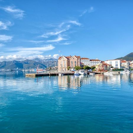 Tivat Star Hotel Exterior photo