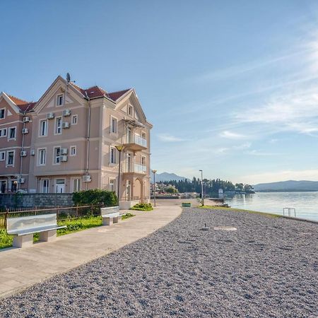 Tivat Star Hotel Exterior photo