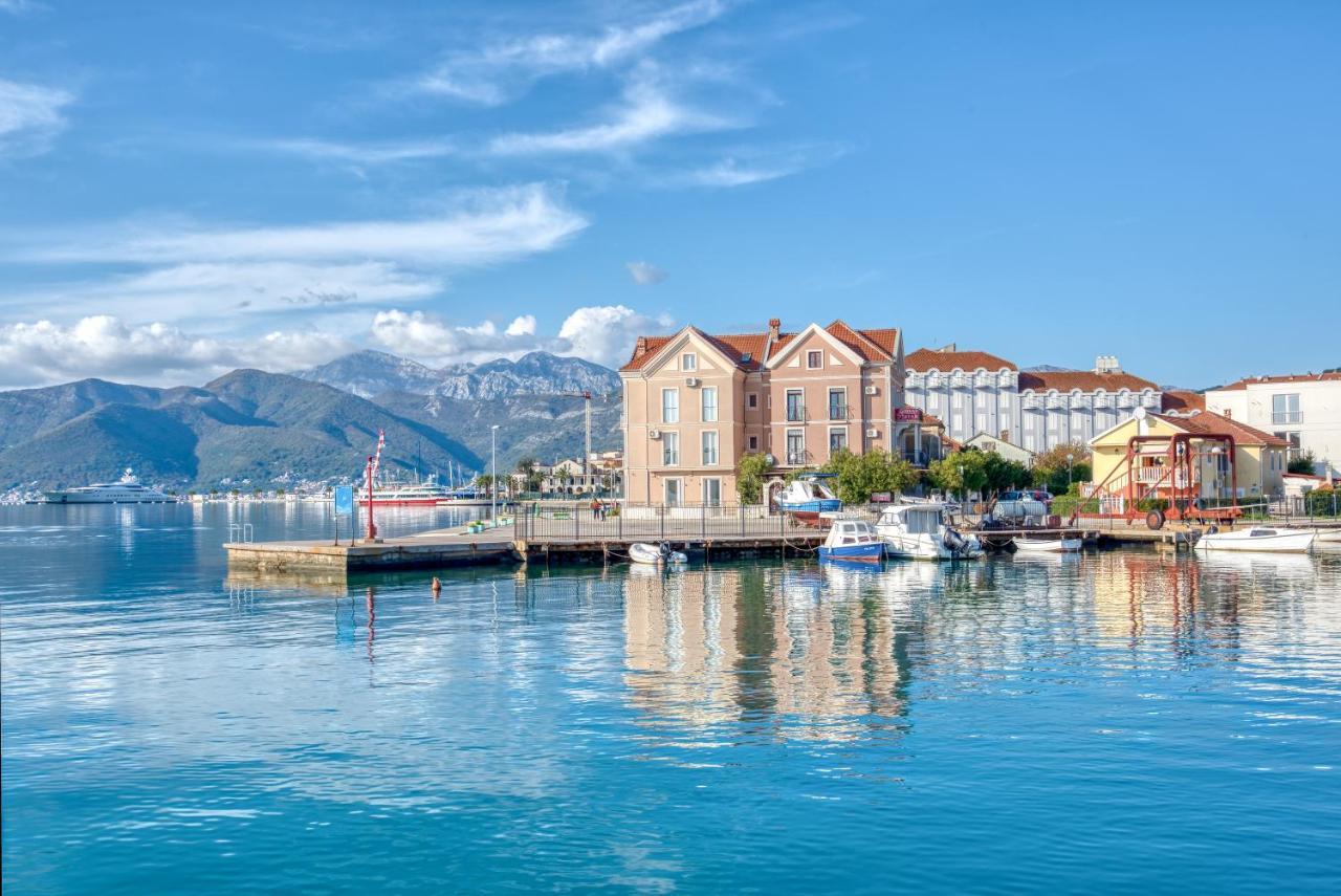 Tivat Star Hotel Exterior photo